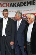 August 2013: Stabübergabe Helmuth Rilling an Hans-Christoph Rademann, mit Bundespräsident Joachim Gauck, Liederhalle Stuttgart (Foto: Holger Schneider)